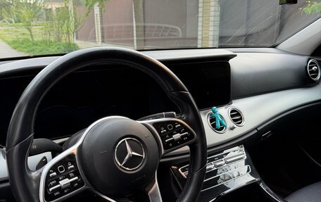 Mercedes-Benz E-Класс, 2018 год, 3 000 000 рублей, 8 фотография