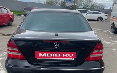 Mercedes-Benz C-Класс, 2004 год, 500 000 рублей, 3 фотография