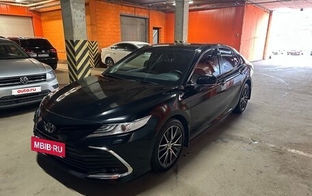 Toyota Camry, 2021 год, 3 600 000 рублей, 5 фотография