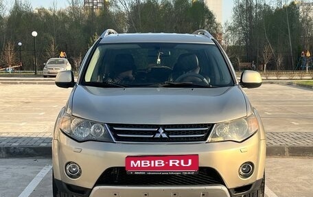 Mitsubishi Outlander III рестайлинг 3, 2008 год, 1 200 000 рублей, 1 фотография