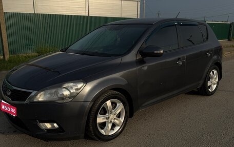 KIA cee'd I рестайлинг, 2010 год, 650 000 рублей, 1 фотография