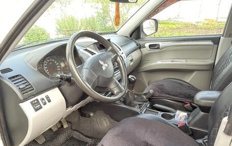 Mitsubishi Pajero Sport II рестайлинг, 2012 год, 1 630 000 рублей, 11 фотография