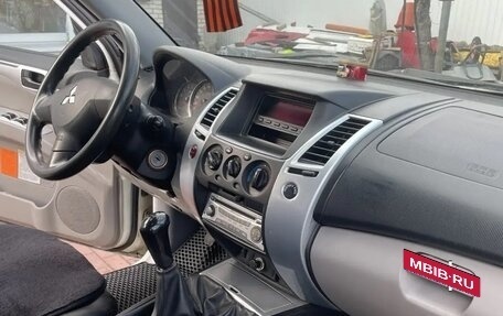 Mitsubishi Pajero Sport II рестайлинг, 2012 год, 1 630 000 рублей, 13 фотография