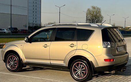 Mitsubishi Outlander III рестайлинг 3, 2008 год, 1 200 000 рублей, 4 фотография