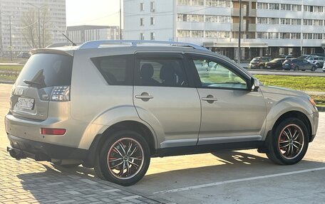 Mitsubishi Outlander III рестайлинг 3, 2008 год, 1 200 000 рублей, 6 фотография