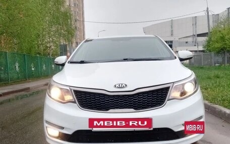 KIA Rio III рестайлинг, 2015 год, 1 100 000 рублей, 3 фотография
