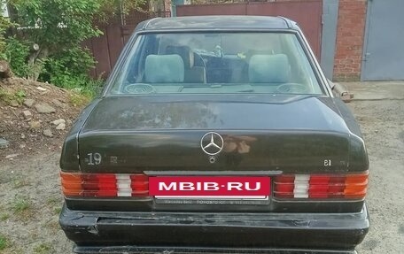Mercedes-Benz 190 (W201), 1985 год, 160 000 рублей, 4 фотография