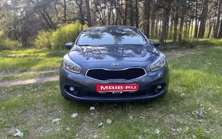 KIA cee'd III, 2015 год, 1 040 000 рублей, 10 фотография