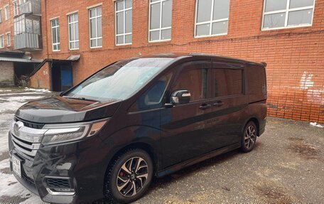 Honda Stepwgn IV, 2017 год, 2 150 000 рублей, 6 фотография