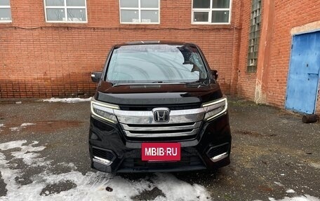 Honda Stepwgn IV, 2017 год, 2 150 000 рублей, 9 фотография