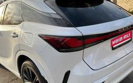 Lexus RX IV рестайлинг, 2023 год, 5 600 000 рублей, 5 фотография