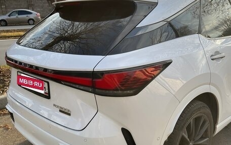 Lexus RX IV рестайлинг, 2023 год, 5 600 000 рублей, 4 фотография