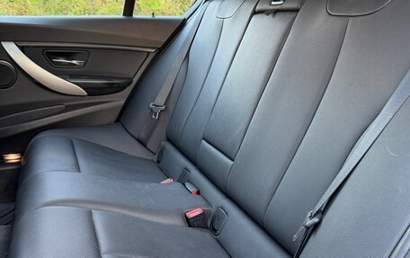 BMW 3 серия, 2015 год, 1 850 000 рублей, 18 фотография