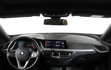 BMW 1 серия, 2021 год, 3 499 000 рублей, 12 фотография