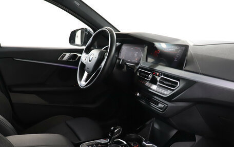 BMW 1 серия, 2021 год, 3 499 000 рублей, 9 фотография
