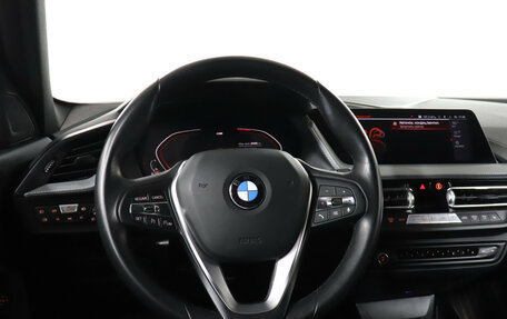 BMW 1 серия, 2021 год, 3 499 000 рублей, 18 фотография