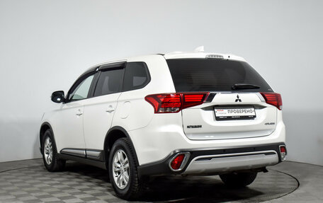 Mitsubishi Outlander III рестайлинг 3, 2019 год, 2 450 000 рублей, 7 фотография