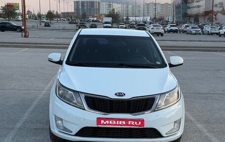 KIA Rio III рестайлинг, 2014 год, 950 000 рублей, 1 фотография