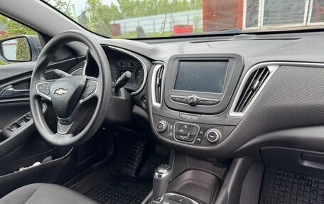 Chevrolet Malibu IX, 2016 год, 1 200 000 рублей, 6 фотография