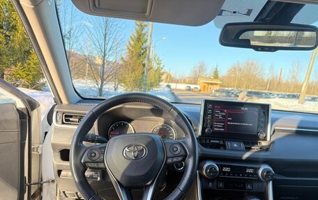 Toyota RAV4, 2021 год, 3 600 000 рублей, 11 фотография