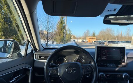 Toyota RAV4, 2021 год, 3 600 000 рублей, 12 фотография