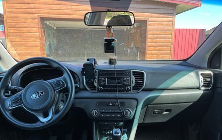 KIA Sportage IV рестайлинг, 2018 год, 2 000 000 рублей, 5 фотография