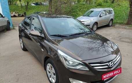 Hyundai Solaris II рестайлинг, 2015 год, 1 190 000 рублей, 3 фотография
