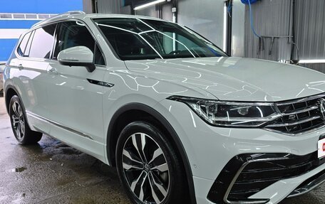 Volkswagen Tiguan II, 2023 год, 4 290 000 рублей, 2 фотография