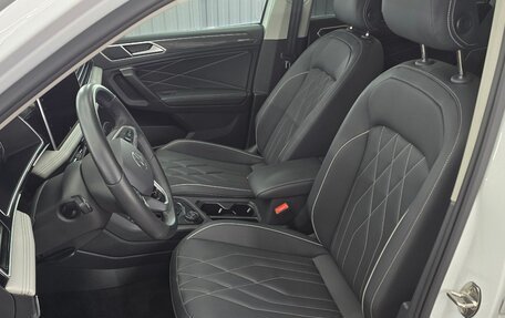 Volkswagen Tiguan II, 2023 год, 4 290 000 рублей, 8 фотография