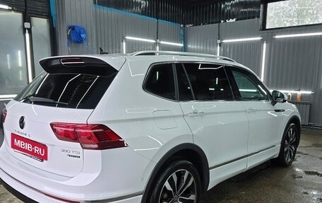 Volkswagen Tiguan II, 2023 год, 4 290 000 рублей, 3 фотография