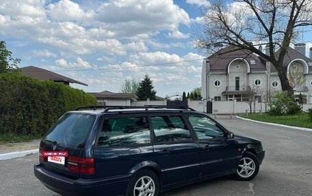 Volkswagen Passat B4, 1995 год, 175 000 рублей, 2 фотография