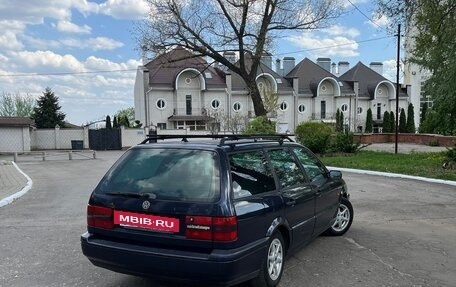 Volkswagen Passat B4, 1995 год, 175 000 рублей, 3 фотография