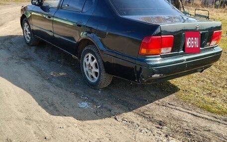 Toyota Vista, 1995 год, 200 000 рублей, 2 фотография