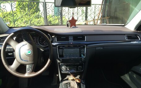 Skoda Superb III рестайлинг, 2012 год, 1 050 000 рублей, 5 фотография
