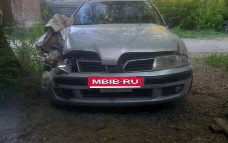 Mitsubishi Carisma I, 1999 год, 110 000 рублей, 2 фотография
