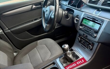 Volkswagen Passat B7, 2011 год, 1 229 000 рублей, 33 фотография