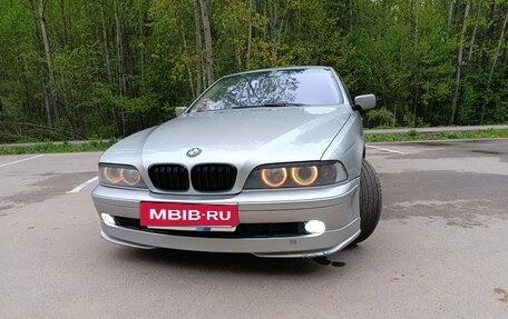 BMW 5 серия, 2002 год, 680 000 рублей, 12 фотография
