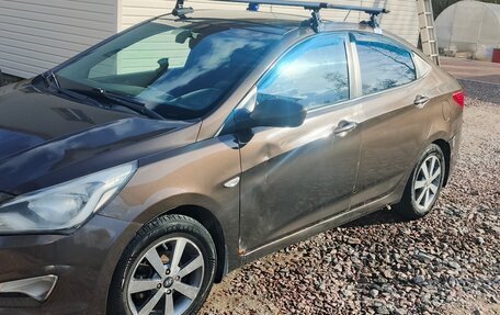 Hyundai Solaris II рестайлинг, 2014 год, 420 000 рублей, 6 фотография