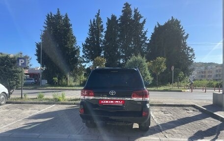 Toyota Land Cruiser 200, 2015 год, 6 000 000 рублей, 2 фотография
