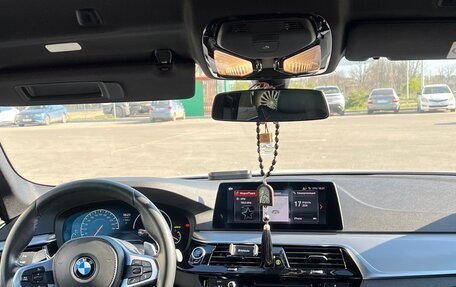 BMW 5 серия, 2019 год, 3 700 000 рублей, 4 фотография