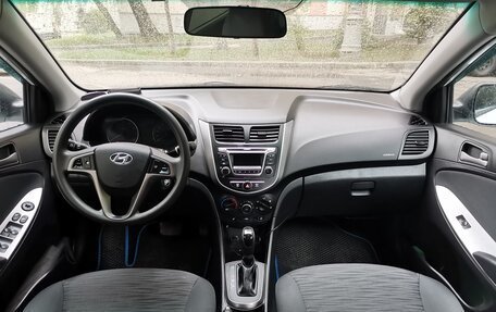 Hyundai Solaris II рестайлинг, 2015 год, 1 080 000 рублей, 14 фотография
