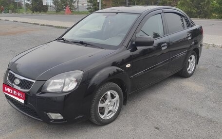 KIA Rio II, 2011 год, 580 000 рублей, 1 фотография