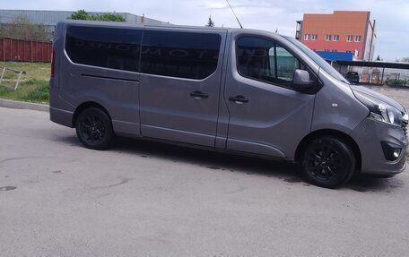 Opel Vivaro B, 2018 год, 2 220 000 рублей, 2 фотография