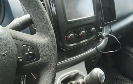 Opel Vivaro B, 2018 год, 2 220 000 рублей, 8 фотография