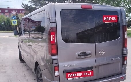 Opel Vivaro B, 2018 год, 2 220 000 рублей, 6 фотография