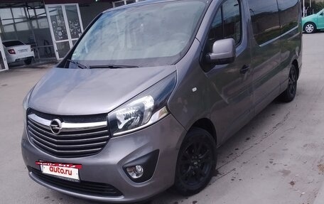Opel Vivaro B, 2018 год, 2 220 000 рублей, 4 фотография