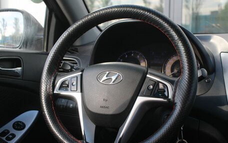 Hyundai Solaris II рестайлинг, 2011 год, 775 000 рублей, 21 фотография