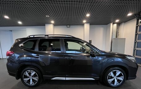 Subaru Forester, 2018 год, 3 250 000 рублей, 2 фотография