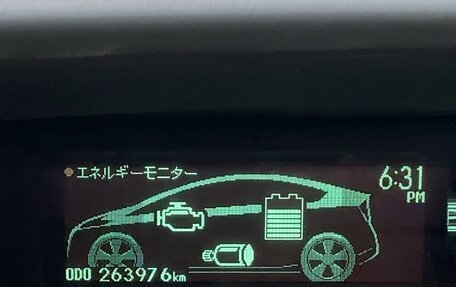 Toyota Prius, 2010 год, 1 000 000 рублей, 9 фотография