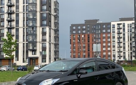 Toyota Prius, 2010 год, 1 000 000 рублей, 2 фотография